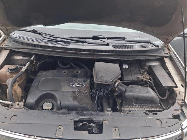 Ford Edge 2012 Silver