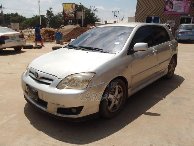 Toyota Corolla 2005 Silver