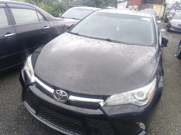 Toyota Camry 2016 Black