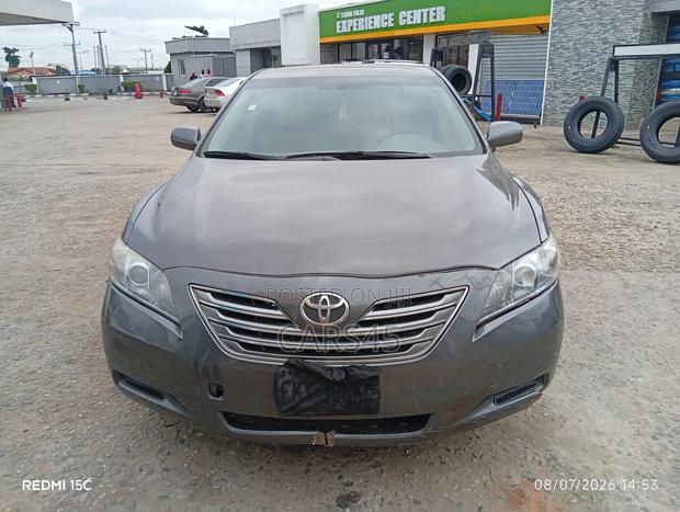 Toyota Camry 2006 Gray