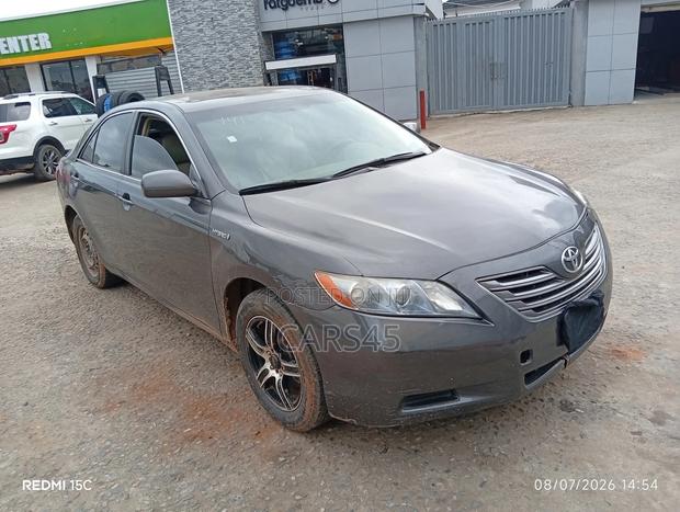 Toyota Camry 2006 Gray
