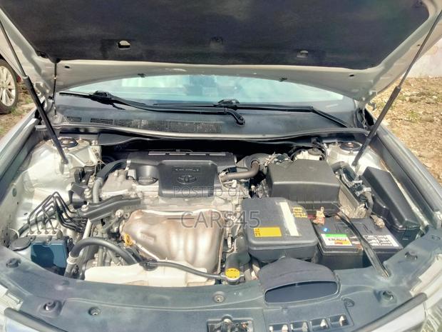 Toyota Camry 2012 Silver
