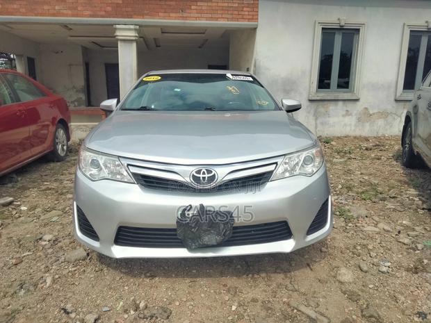 Toyota Camry 2012 Silver