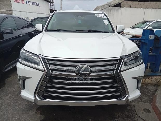 Lexus LX 2019 White