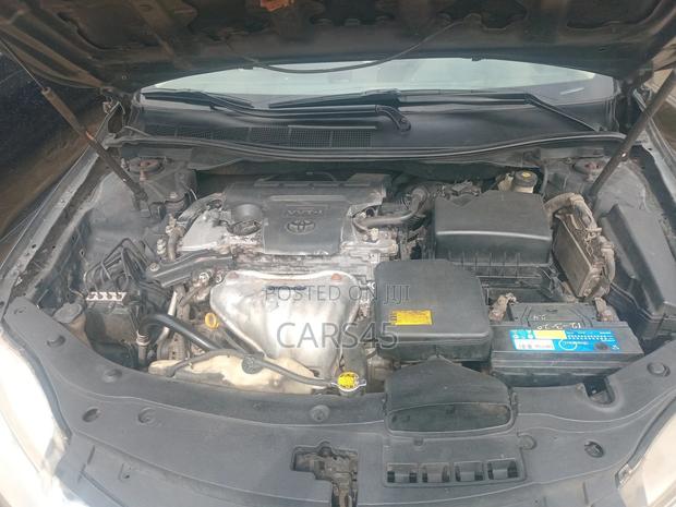 Toyota Camry 2016 Gray
