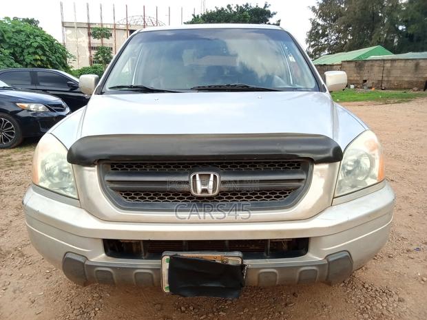 Honda Pilot 2004 Silver
