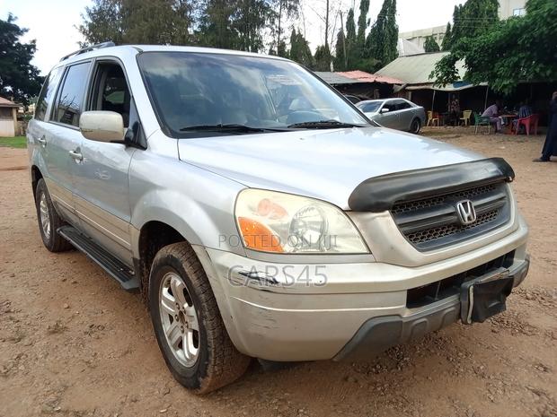 Honda Pilot 2004 Silver