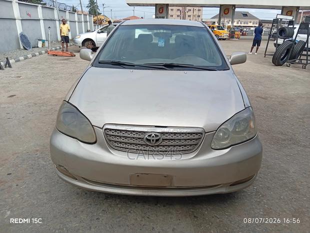 Toyota Corolla 2006 Gold