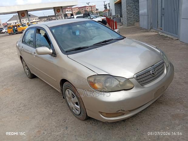 Toyota Corolla 2006 Gold