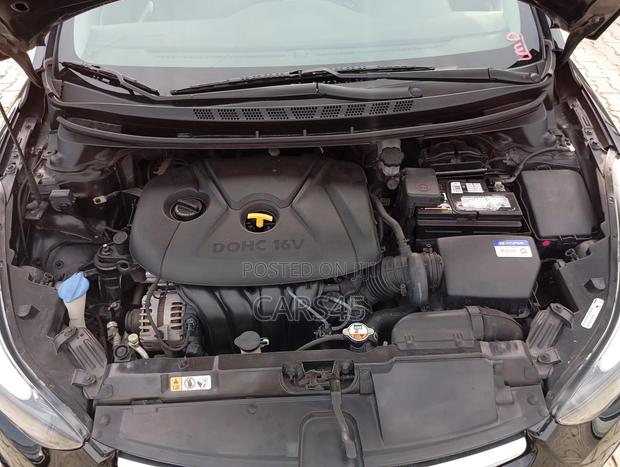 Hyundai Elantra 2016 Black