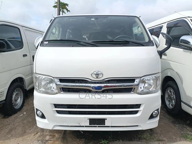 Toyota Harrier 2011 White