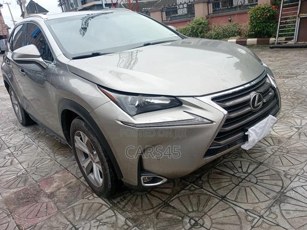 Lexus NX 200t FWD 2017 Gray
