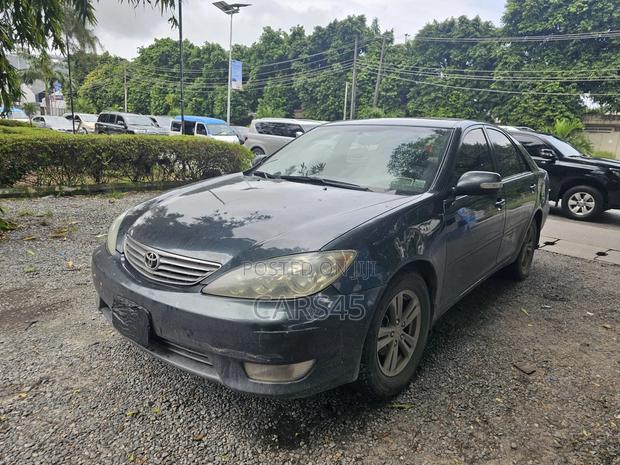 Toyota Camry 2005 Green