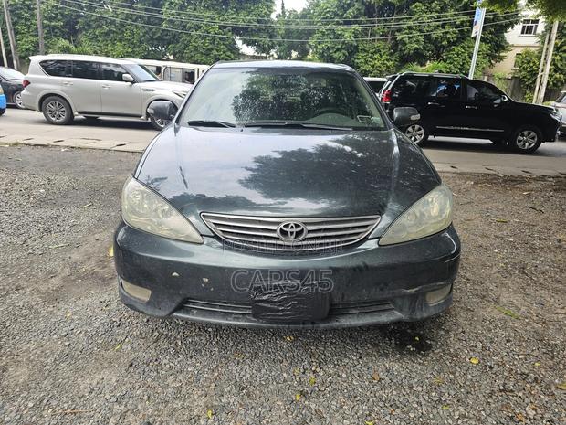 Toyota Camry 2005 Green