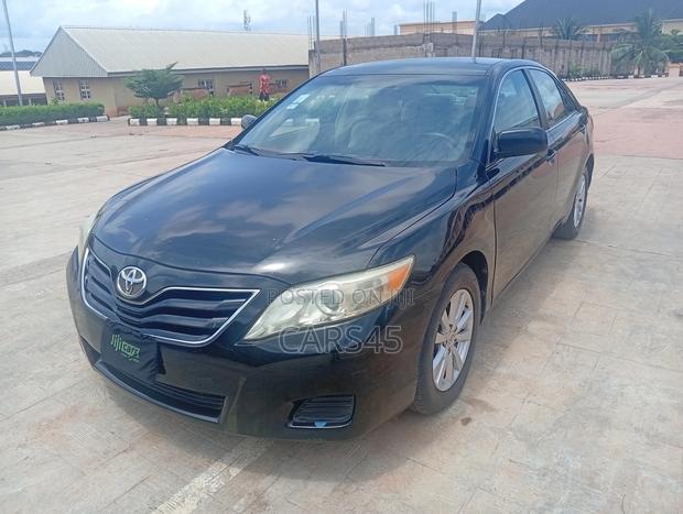 Toyota Camry 2010 Black