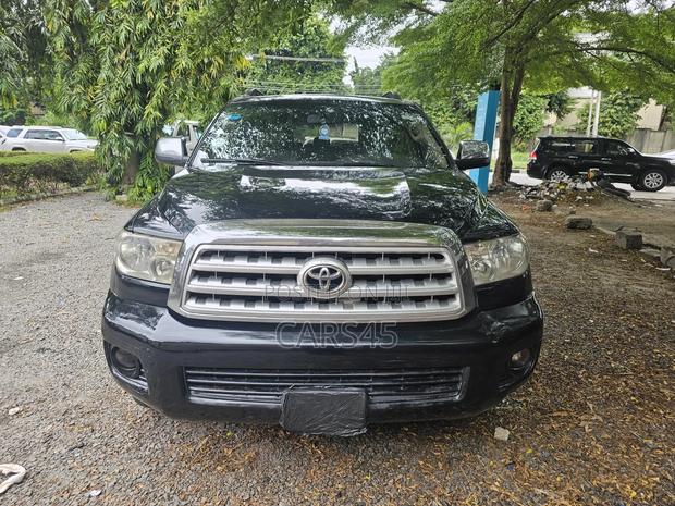 Toyota Sequoia 2010 Black