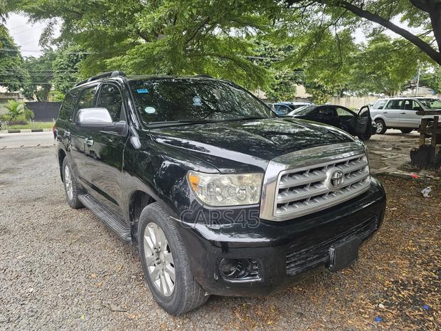 Toyota Sequoia 2010 Black