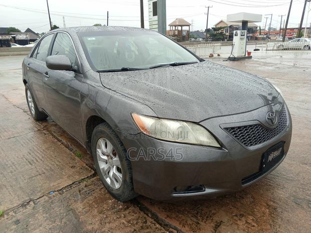 Toyota Camry 2008 Gray