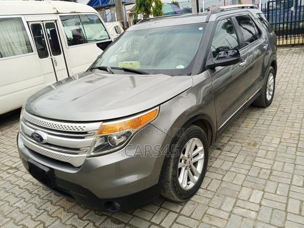 Ford Explorer 2014 Gray