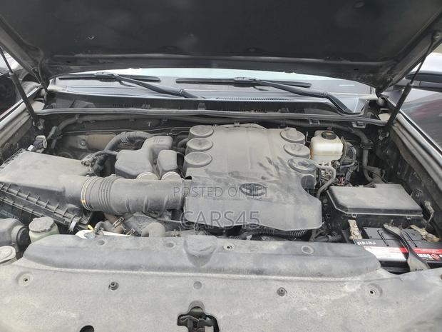 Toyota 4-Runner 2018 Gray