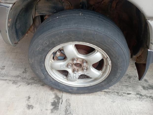 Toyota RAV4 1999 Gray