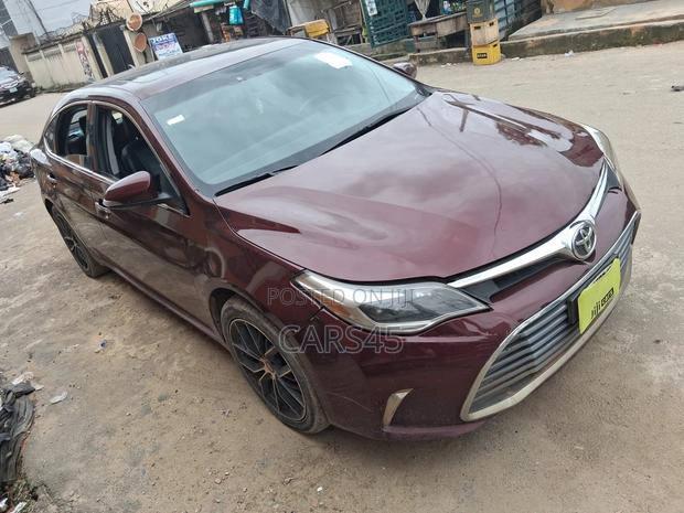 Toyota Avalon 2013 Brown
