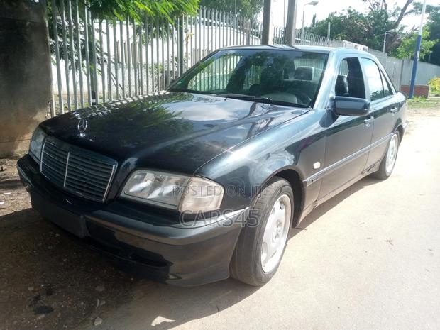 Mercedes-Benz C-Class 2000 Gray