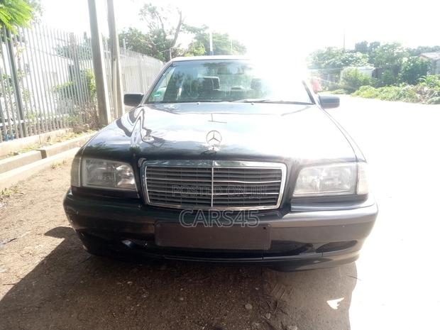 Mercedes-Benz C-Class 2000 Gray