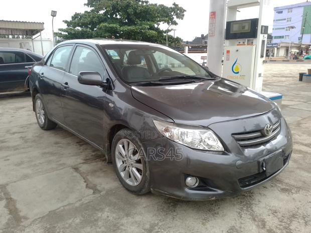 Toyota Corolla 2008 Gray