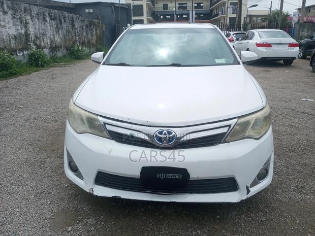 Toyota Camry 2012 White