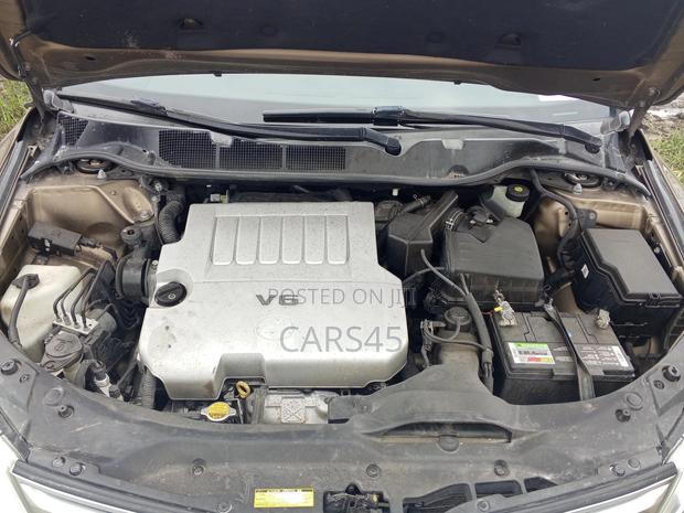 Toyota Venza XLE 2009 Gold