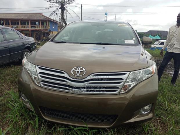 Toyota Venza XLE 2009 Gold