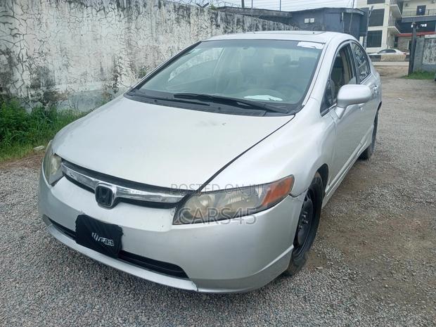 Honda Civic 2006 Silver