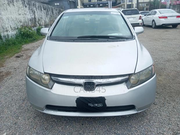 Honda Civic 2006 Silver