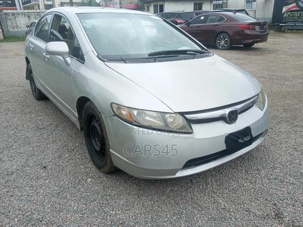 Honda Civic 2006 Silver