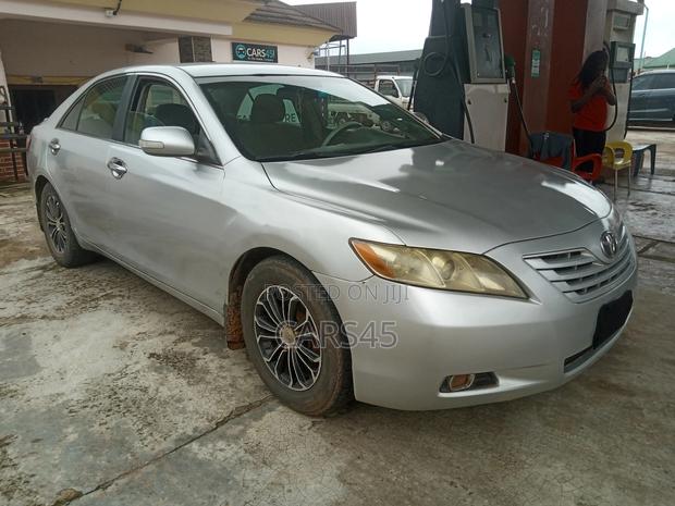 Toyota Camry 2008 Gray