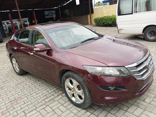 Honda Crosstour 2012 Red