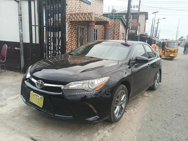 Toyota Camry 2016 Black