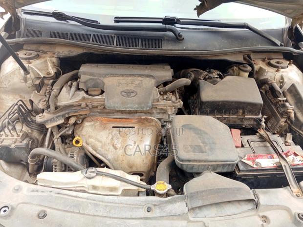 Toyota Camry 2012 Silver