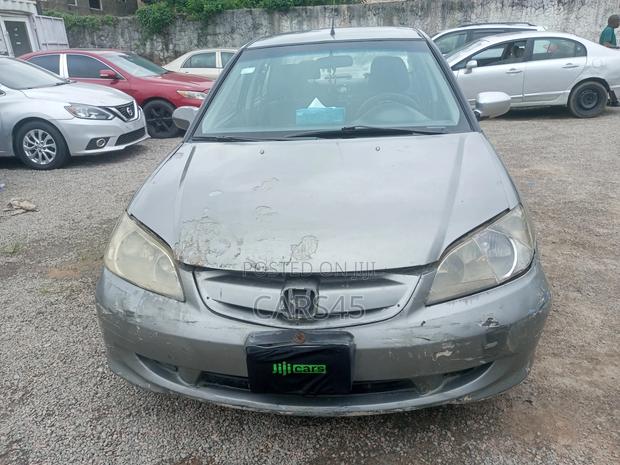 Honda Civic 2004 Gold