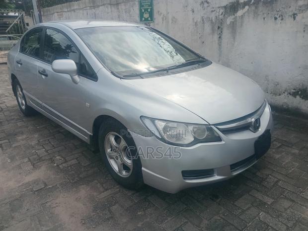 Honda Civic 2007 Silver