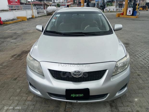 Toyota Corolla 2009 Silver