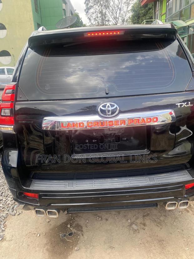 Toyota Land Cruiser Prado 2013 Black