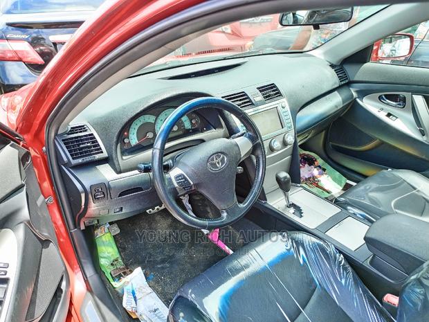 Toyota Camry SE 4dr Sedan (2.5L 4cyl 6AM) 2010 Red