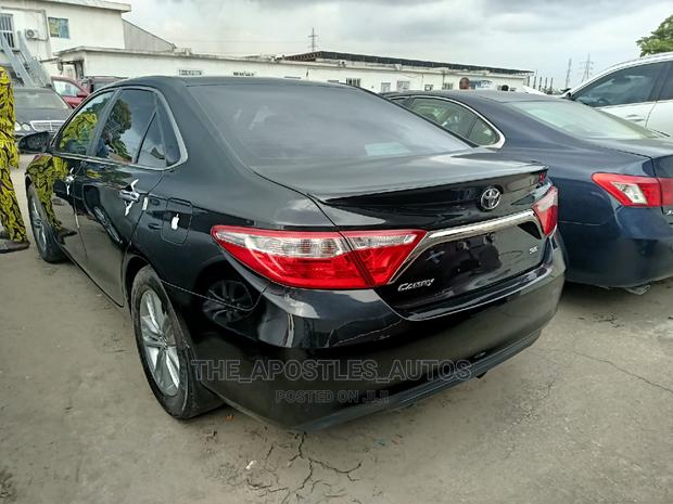 Toyota Camry 2016 Black