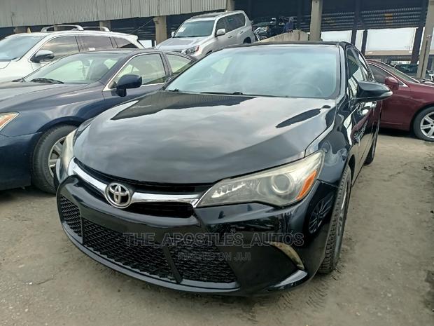 Toyota Camry 2016 Black