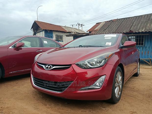 Hyundai Elantra 2016 Red