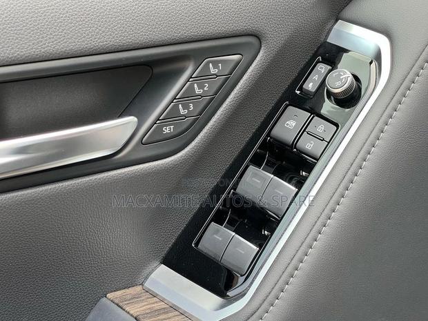 New Toyota Land Cruiser 2023 Black