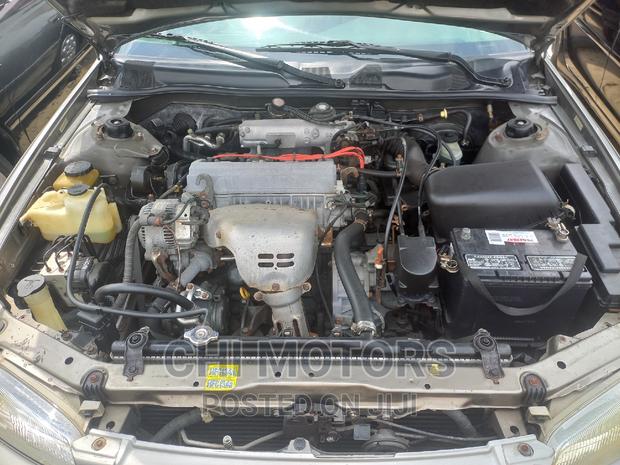 Toyota Camry LE 4dr Sedan (2.2L 4cyl 4A) 2000 Gray