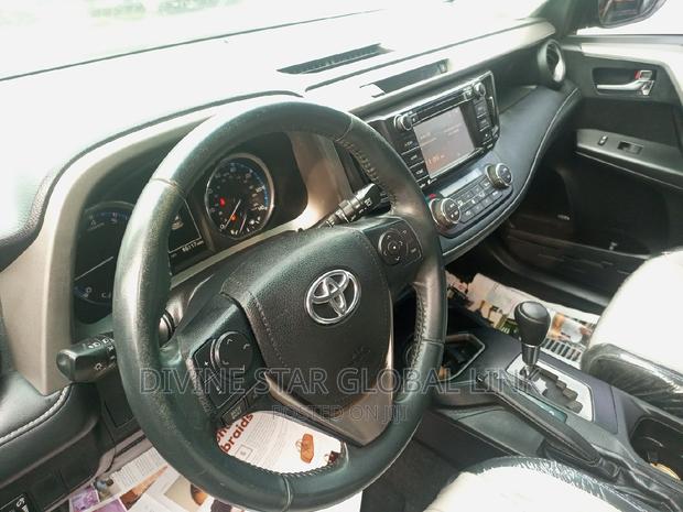 Toyota RAV4 2016 Black